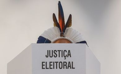 São Paulo (SP) 24/09/2026 - O Tribunal Regional Eleitoral de São Paulo (TRE-SP) , durante demonstração para a imprensa do fluxo de votação das Eleições 2026. Além de uma apresentação sobre o chamado “derrame de santinhos” e o novo provimento da Corregedoria do Tribunal que disciplina a fiscalização e a repressão desse crime eleitoral. O evento realizado na sede do TRE-SP. Urna Eletrônica . Foto: Paulo Pinto/Agência Brasil
