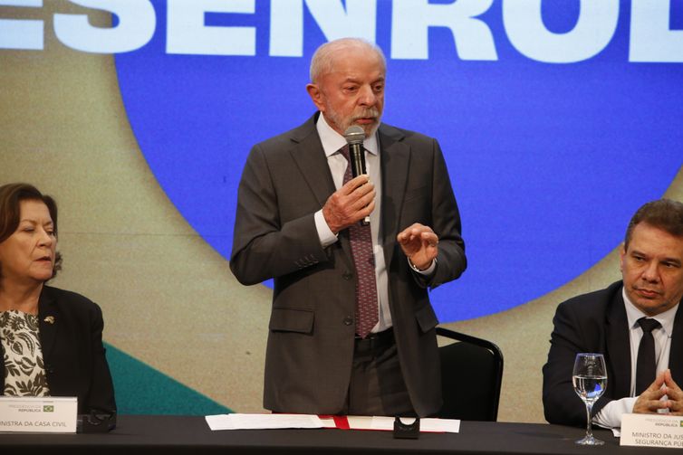 Governo Anuncia Pacote de Estímulo e Perdão de Dívidas para MEIs