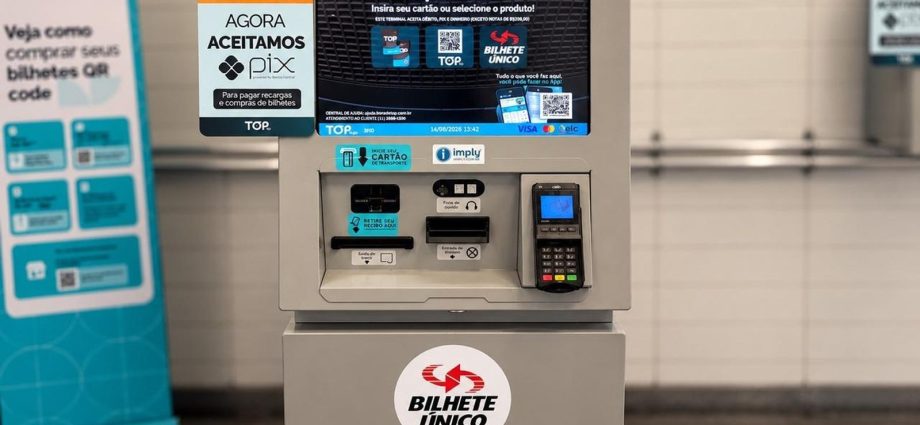 Metrô de São Paulo amplia pagamento por Pix nas máquinas de autoatendimento
