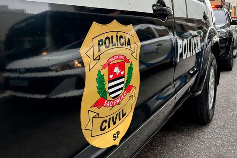 Polícia Civil investiga distribuidora suspeita de vender bebidas falsificadas em Guarulhos