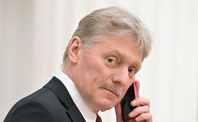 Porta-voz do Kremlin, Dmitry Peskov, durante entrevista coletiva em Moscou 18/02/2022 Sputnik/Sergey Guneev/Kremlin via REUTERS