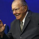 José Sarney Recebe Alta Após Cirurgia Abdominal