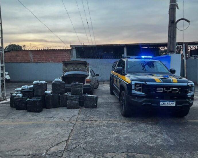 PRF apreende 426 quilos de maconha e haxixe durante fiscalização em Paranaíba (MS)