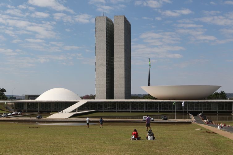 Calendário Especial Pode Acelerar Votação da PEC do Fim da Escala 6x1