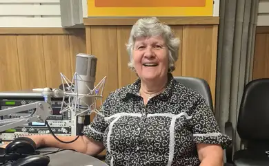Rádios Nacional e MEC estreiam nova temporada do programa Alma Blues com a apresentadora Jussara Mendonça. Foto: Rádio Nacional/Divulgação