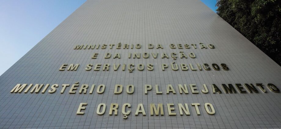 Governo libera R$ 5,166 bilhões para reforçar assistência social, saúde e outras áreas