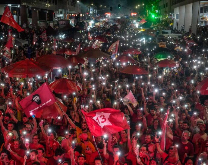 Reeleição de Lula repercute na imprensa europeia e asiática