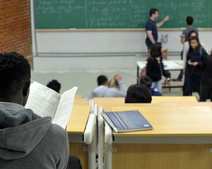 Enade 2026: ingressantes devem responder questionário até 18 de dezembro