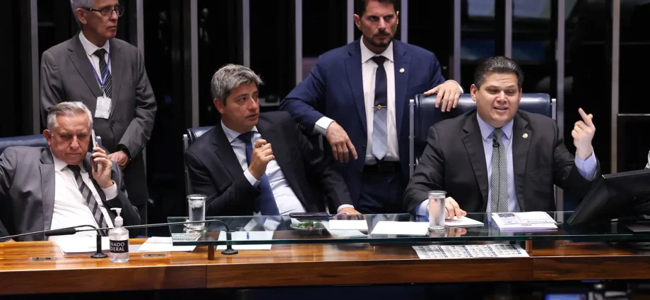 Davi Alcolumbre Retira PEC da Segurança Pública da Pauta do Senado