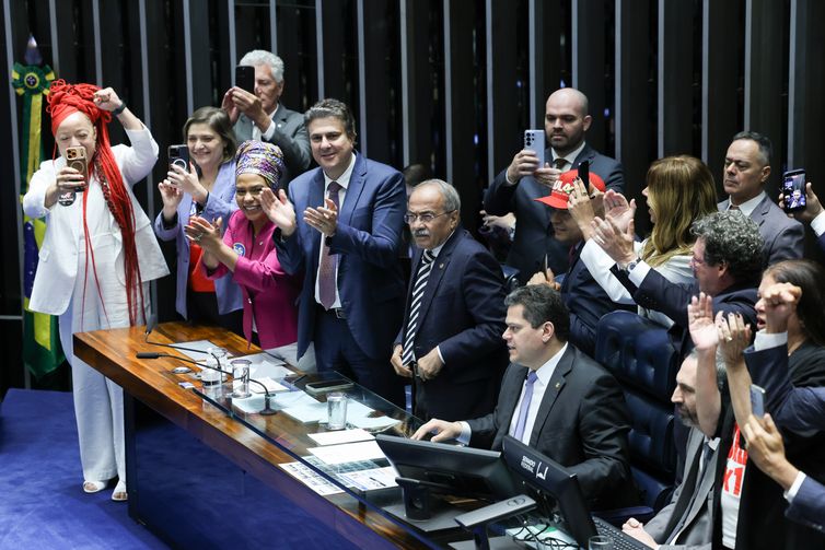 Senadores Aprovam Aceleração da Votação da PEC da Segurança Pública