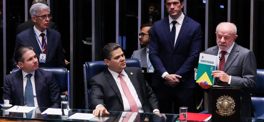 Congresso Promulga Emenda de Aposentadoria Especial para Agentes de Saúde