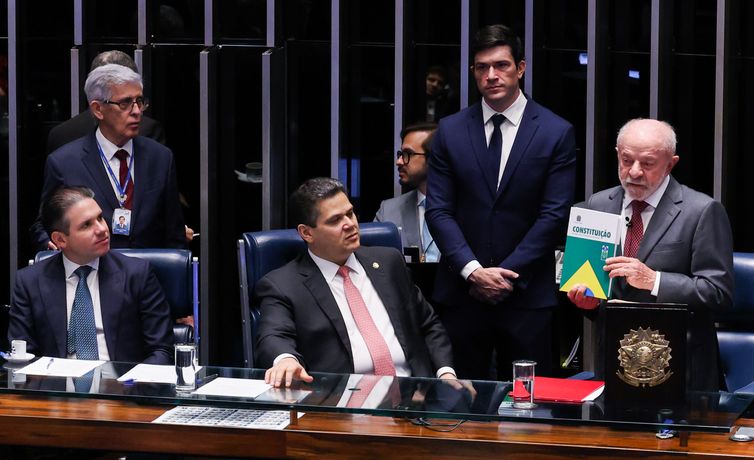 Congresso Promulga Emenda de Aposentadoria Especial para Agentes de Saúde