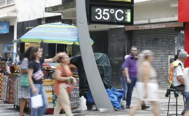 São Paulo (SP), 22/01/2025 - Termômetro no centro de São Paulo marca temperatura alta no início da tarde. Foto: Paulo Pinto/Agência Brasil
