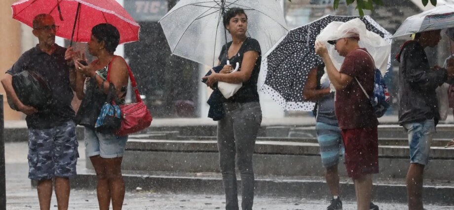 Inmet alerta para chuvas intensas no Norte, Sudeste e Centro-Oeste