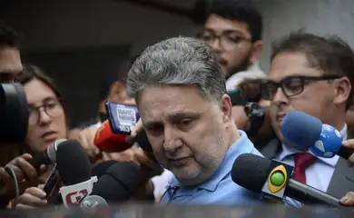 O ex-governador do Rio, Anthony Garotinho, é liberado do presídio de Benfica onde foi preso, durante a Operação Secretum Domus