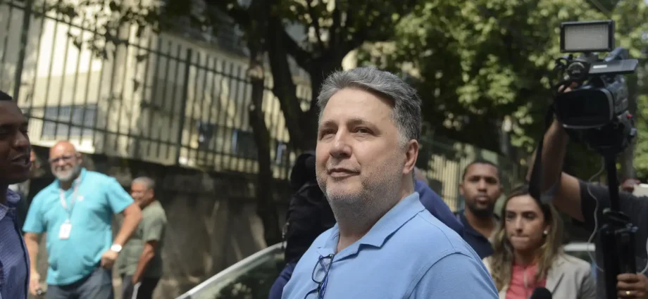 MPE Favorável à Desistência de Garotinho e Possibilidade de Eleição em Primeiro Turno