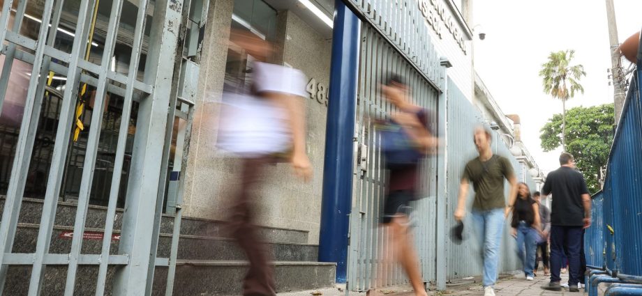 Prazo para Escolha do Idioma da Prova do Enem 2026 Termina Neste Domingo