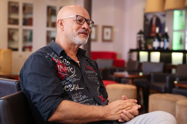 Joaquim Arena: Revelando a Europa Negra e Suas Narrativas