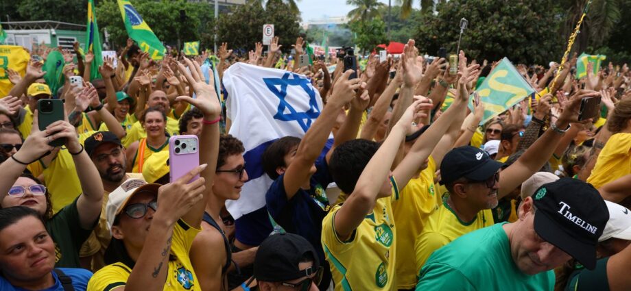 Ministério da Igualdade Racial pede investigação sobre racismo em ato bolsonarista no Rio