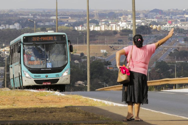 DPU pede ao STF transporte público gratuito no segundo turno das eleições
