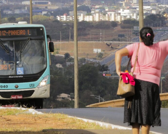 DPU pede ao STF transporte público gratuito no segundo turno das eleições