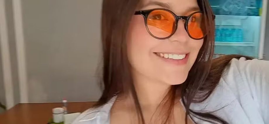 Namorado de Isabelle Caracristi é indiciado por violência psicológica e fraude processual