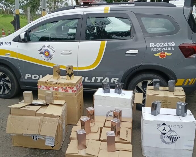 Dupla é presa com 540 frascos de perfumes importados na SP-563, em Andradina