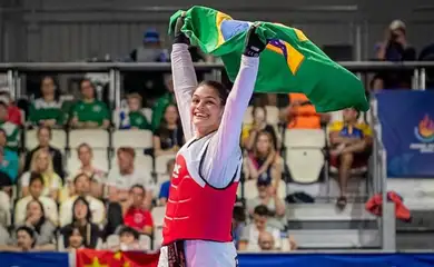 Brasília (DF), 24/10/2025 - A lutadora Maria Clara Pacheco colocou o Brasil de volta ao topo do pódio do Campeonato Mundial de taekwondo. Foto: CBTKD/Divulgação